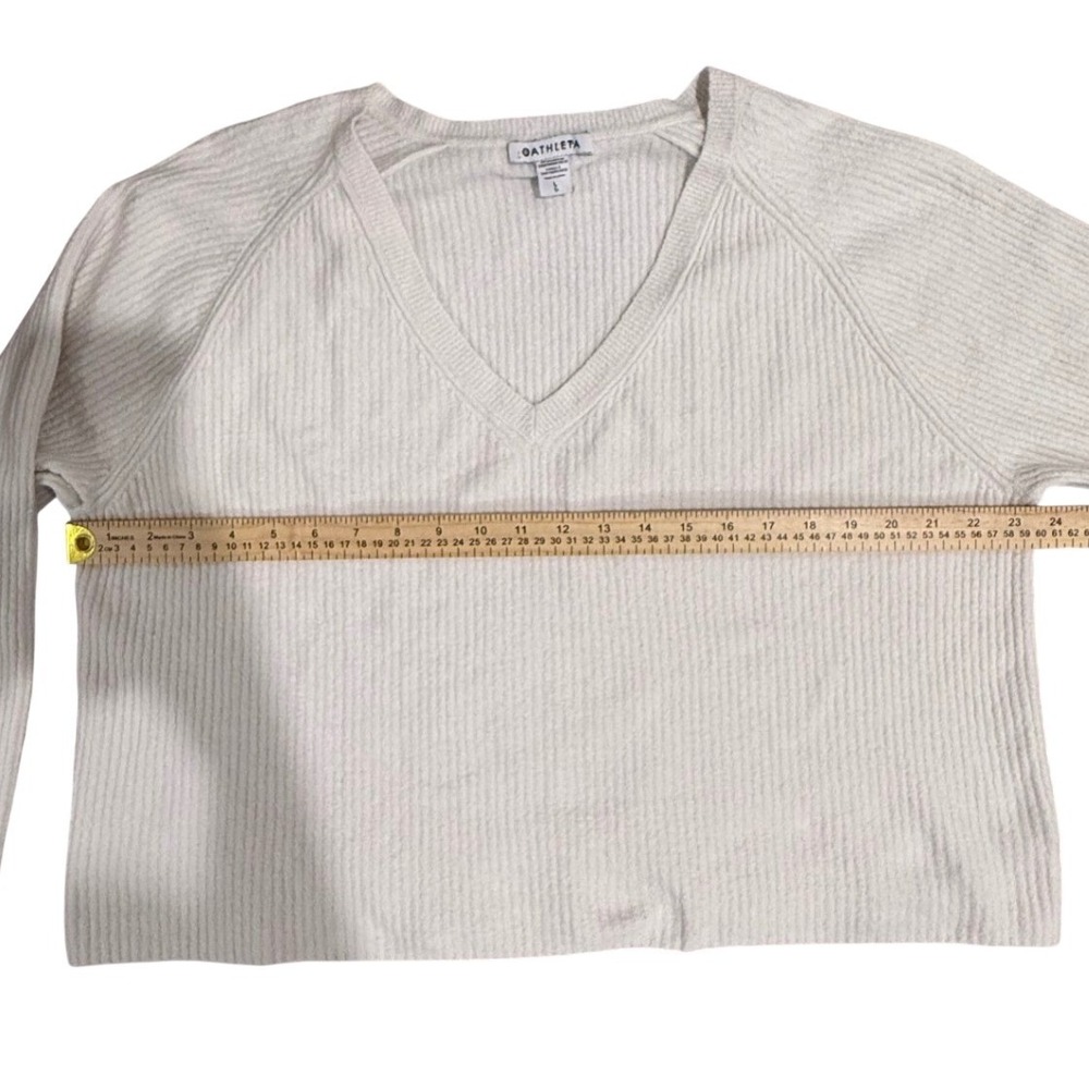 Athleta Felicity Cozy V-Neck Sweater Magnolia White Ribbed Cashmere Blend Large - Picture 3 of 9